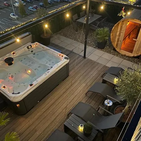 Wellness Dome Penthouse Suite Kerkrade Exterior photo