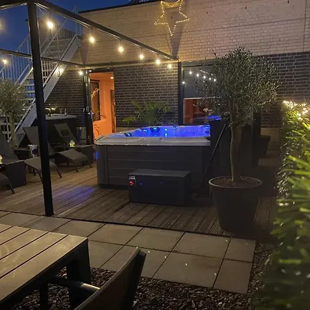 Wellness Dome Penthouse Suite Kerkrade Exterior photo