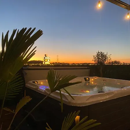 Wellness Dome Penthouse Suite Kerkrade Exterior photo